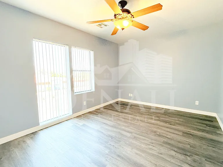 4710 E Culver St — Photo 12
