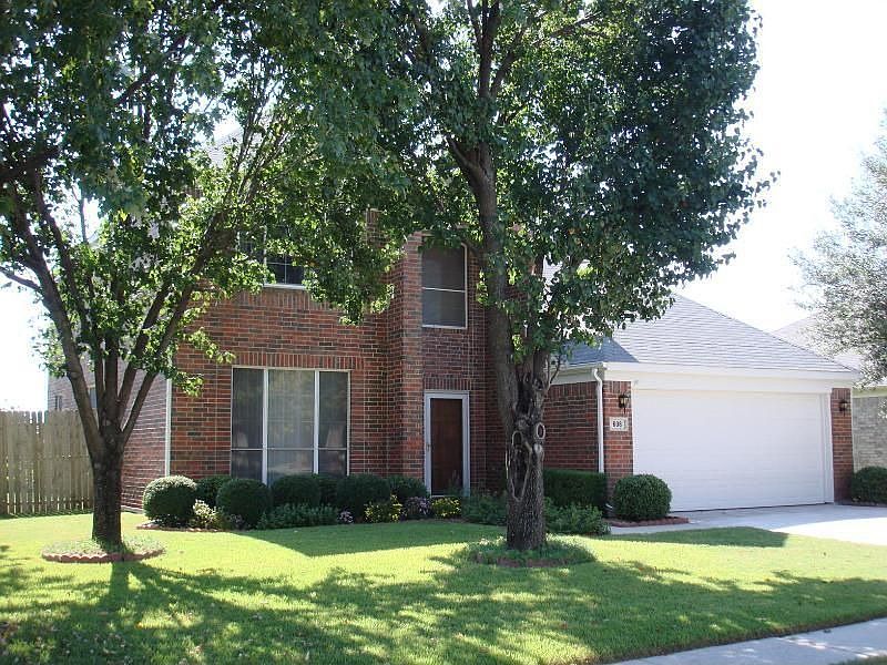 1st image of 606 Monterey Dr