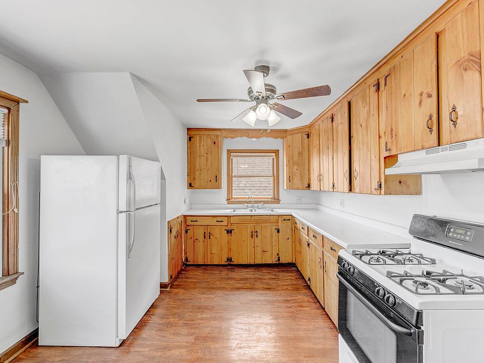1st image of 181 Richmond Ave #3