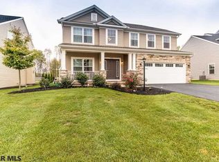 1722 Woodledge Dr, State College, PA 16803