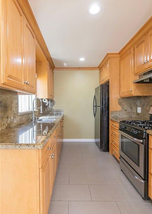 1st image of 601 Olive Ave