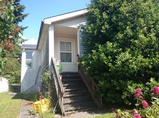 8556 17th Ave NW, Seattle, WA 98117