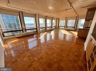 200 Locust St #12GN, Philadelphia, PA 19106