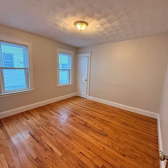 35-37 Springdale St #35 — Photo 20