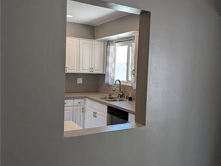 28635 Hoylake Ct — Photo 7