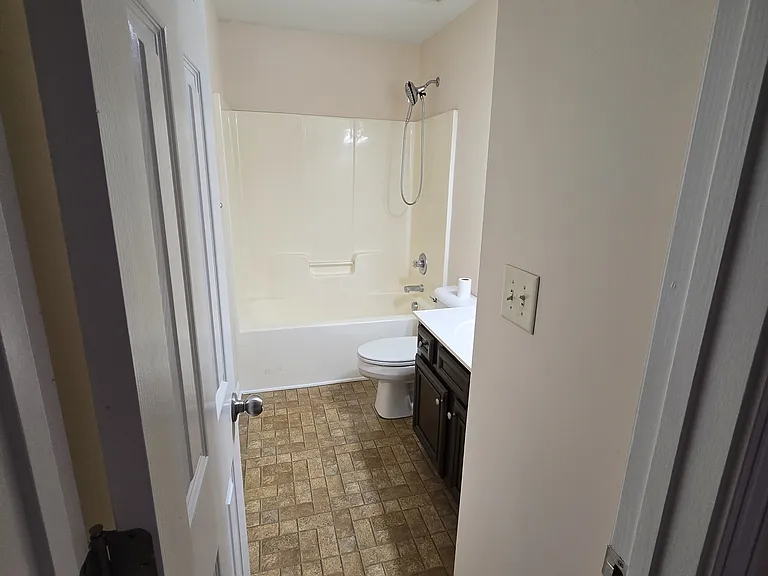 187 Thorncrest Ct — Photo 15