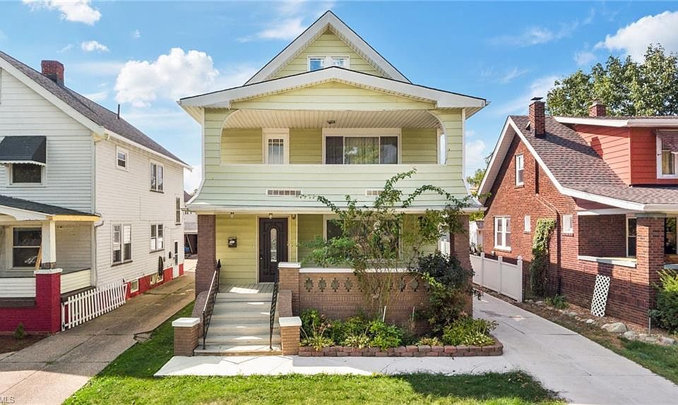 1st image of 2036 Clarence Ave