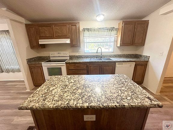 4th image of 2977 County Road 4668