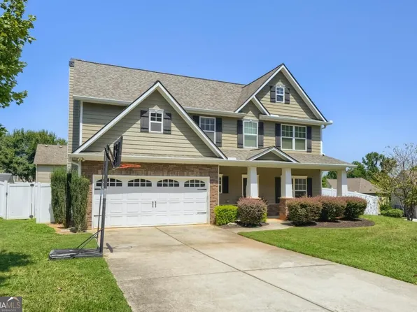 98 Village Park Dr, Newnan, GA 30265