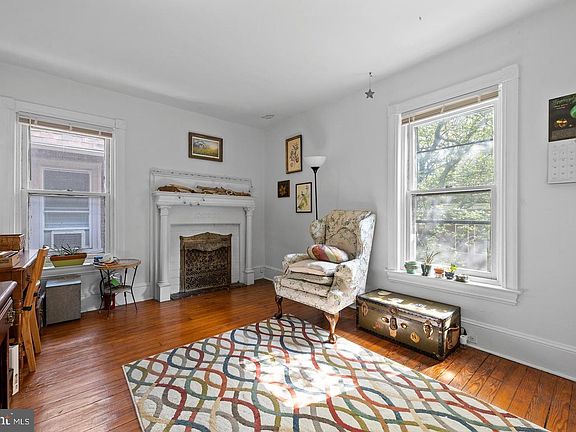 4th image of 257 S 46th St APT 3