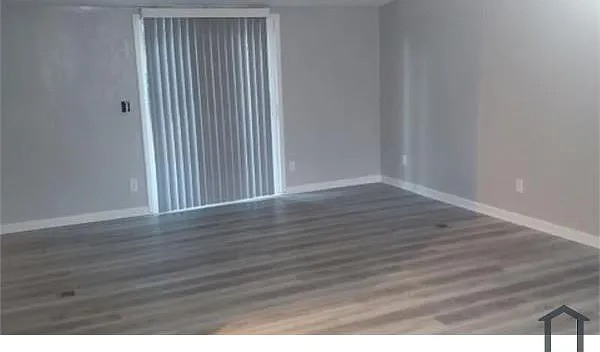 2420 Brookhaven Ct — Photo 2