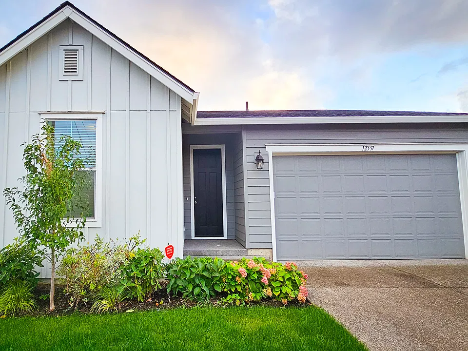 12337 NE 114th St
