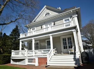 72 Post Xing, Southampton, NY 11968