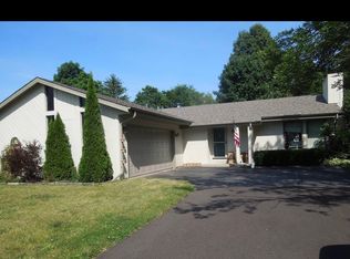 W165N10542 Wagon Trl, Germantown, WI 53022