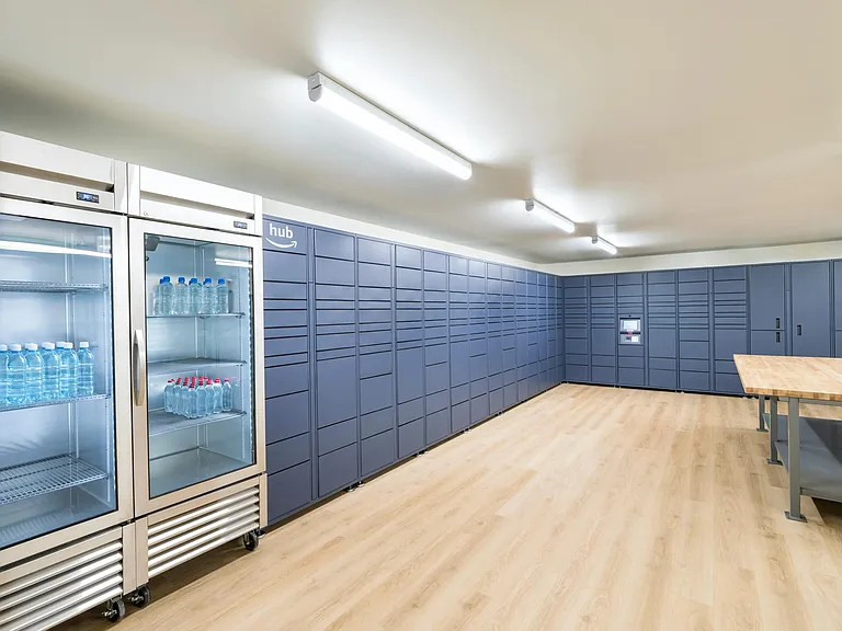 Modera Beaverton offers ultimate convenience with our 24/7 self-serve package lockers.
