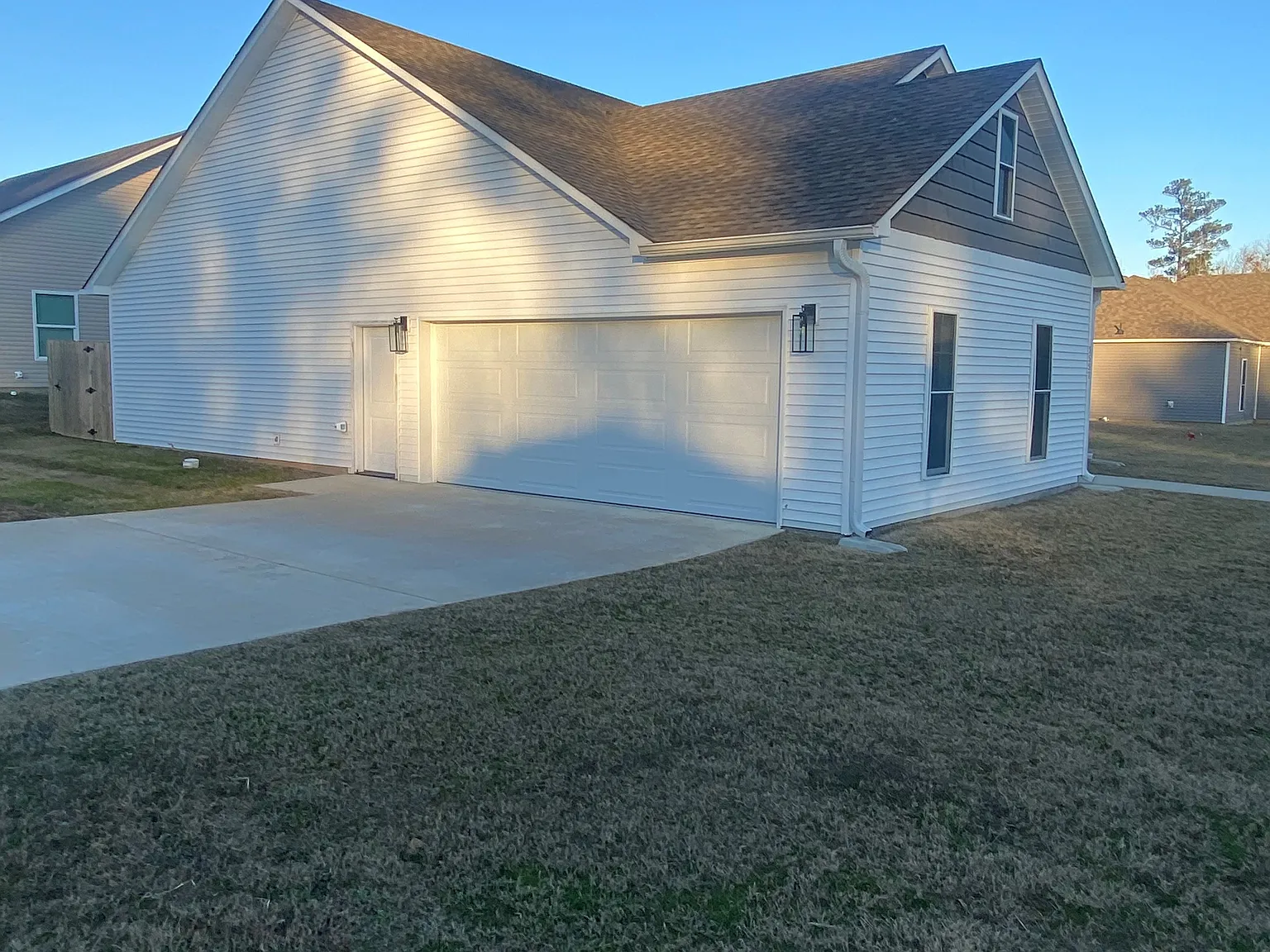 3 bed, 1606 sqft, $1,850 — Photo 3