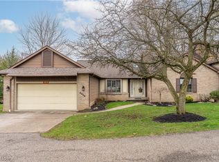 4856 Tree Line Cir NW, Canton, OH 44720