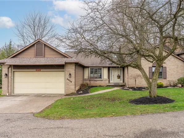 4856 Tree Line Cir NW, Canton, OH 44720