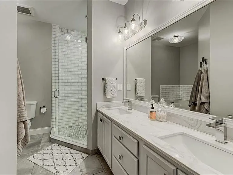 375 Highland Ave NE #606 — Photo 14