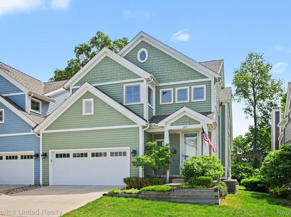307 River Wood Trl S #2, Milford, MI 48381