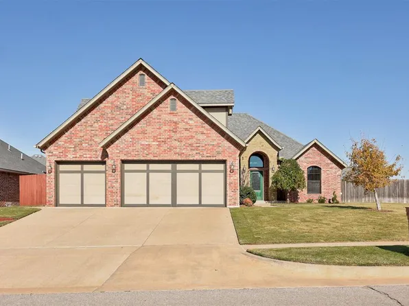 10812 Wild Horse Creek Dr, Yukon, OK 73099