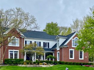 8553 Tartan Fields Dr, Dublin, OH 43017