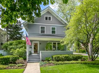 1122 Garfield Ave, Aurora, IL 60506