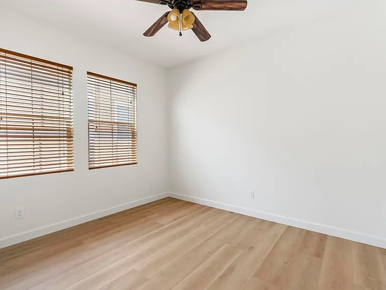 6820 Lopez Canyon Way — Photo 36