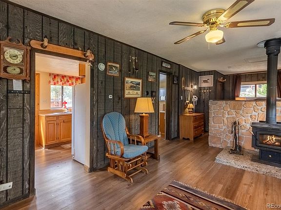 4th image of 1112 Mountain Avenue