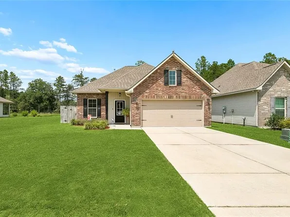 11253 Clover Knoll Dr, Covington, LA 70433