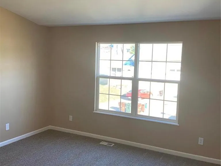 409 Omar Ct — Photo 15