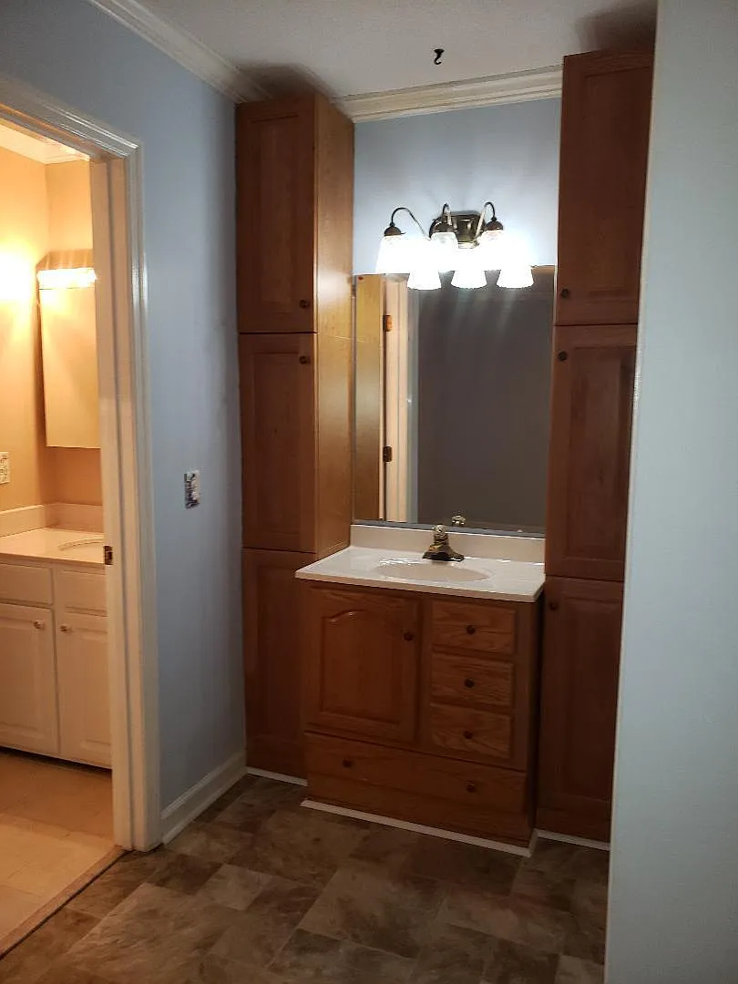 2 bed, 1.0 bath, 964 sqft, $1,450 — Photo 4