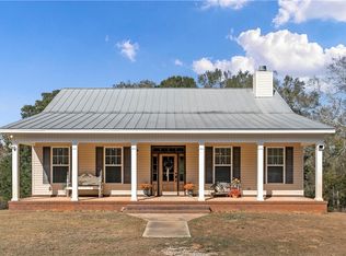 11471 Highway 105, Skipperville, AL 36374