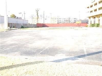 5th image of 2304 Brick Church Pike