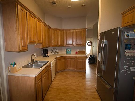 4th image of 5596 Southfork Dr W