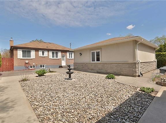 4th image of 1016 Pinegrove Rd