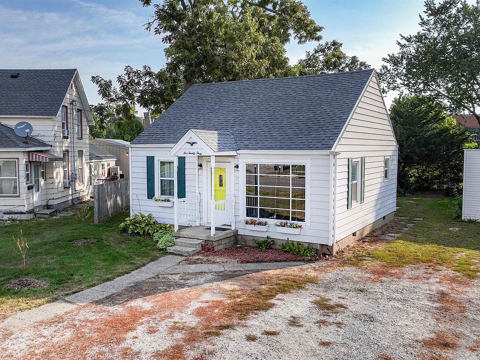 523 N College Ave, Rensselaer, IN 47978 MLS 202334503 Zillow