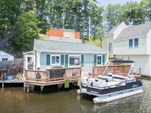 49 Boat House Rd, Groton, MA 01450