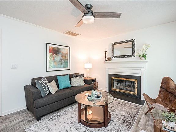 4th image of 5211 Pickford Pl