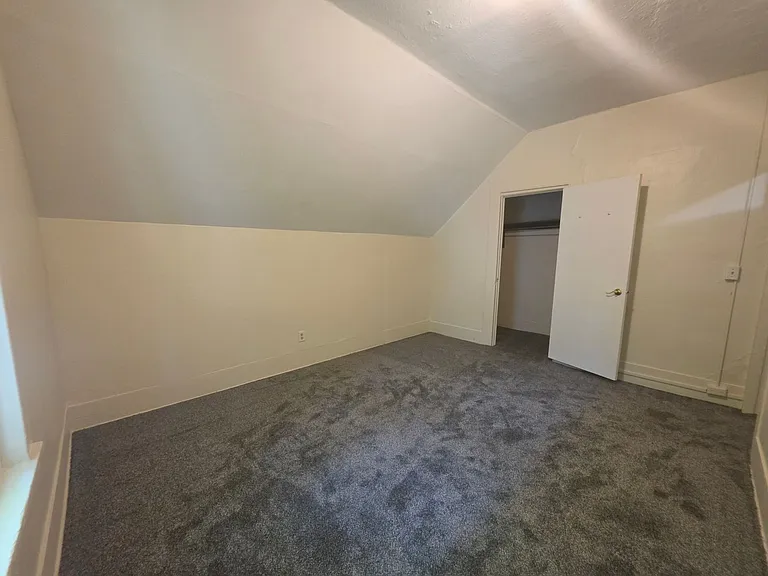 242 W Highland Ave — Photo 8