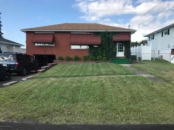 131 Park Dr, Scranton, PA 18505