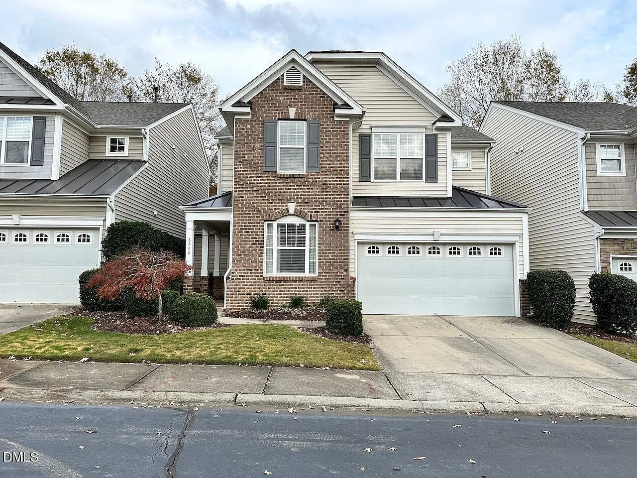 3 bed, 2.5 bath, 1921 sqft, $2,200 — Photo 1