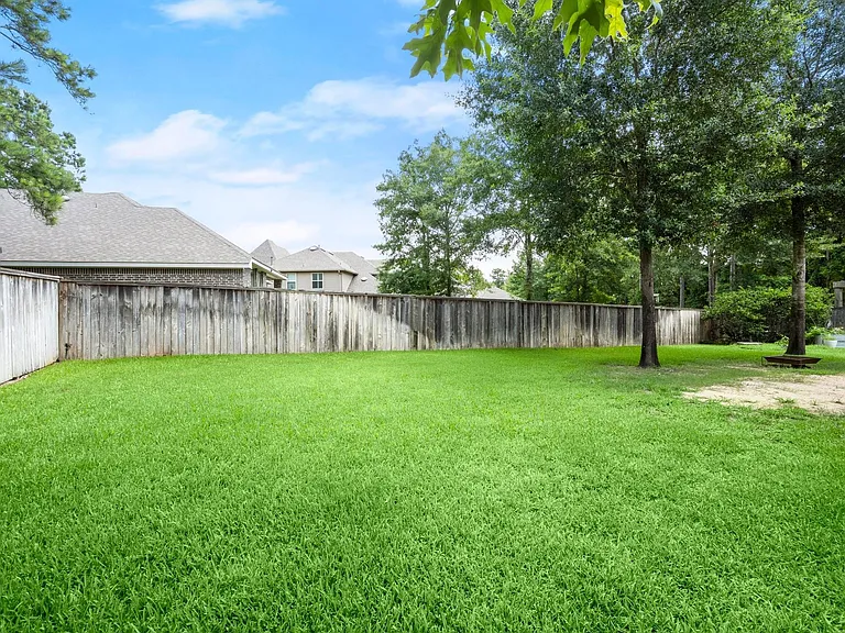150 Mayfield Dr — Photo 30