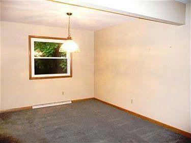 4th image of 1450 Rowles Dr