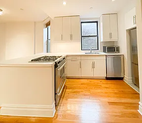 Rented by Coldwell Banker Warburg