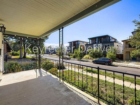 2nd image of 4324 Stuart St