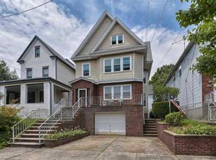 625 Avenue E, Bayonne, NJ 07002