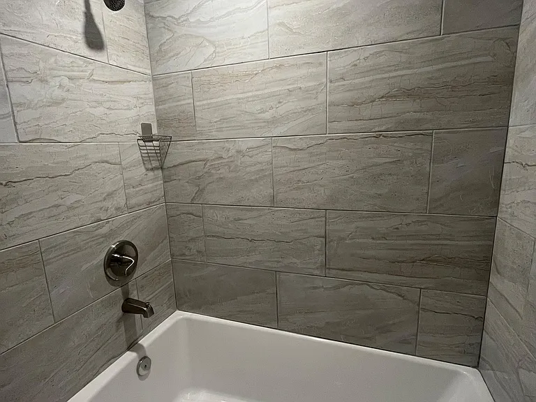 LL Bath tub