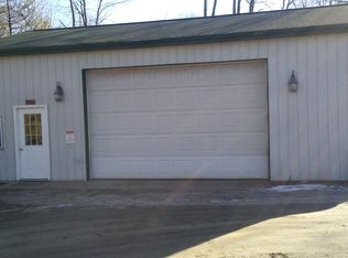 17489 Ridge Ave, Spring Lake, MI 49456