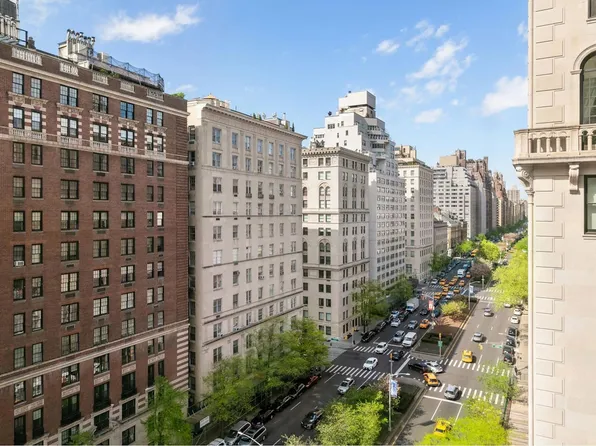 605 Park Avenue image 10 of 26